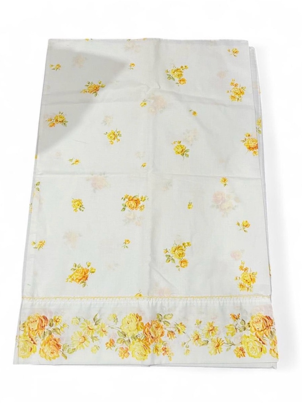 Vintage 70’s Floral Yellow Rose Pillowcases